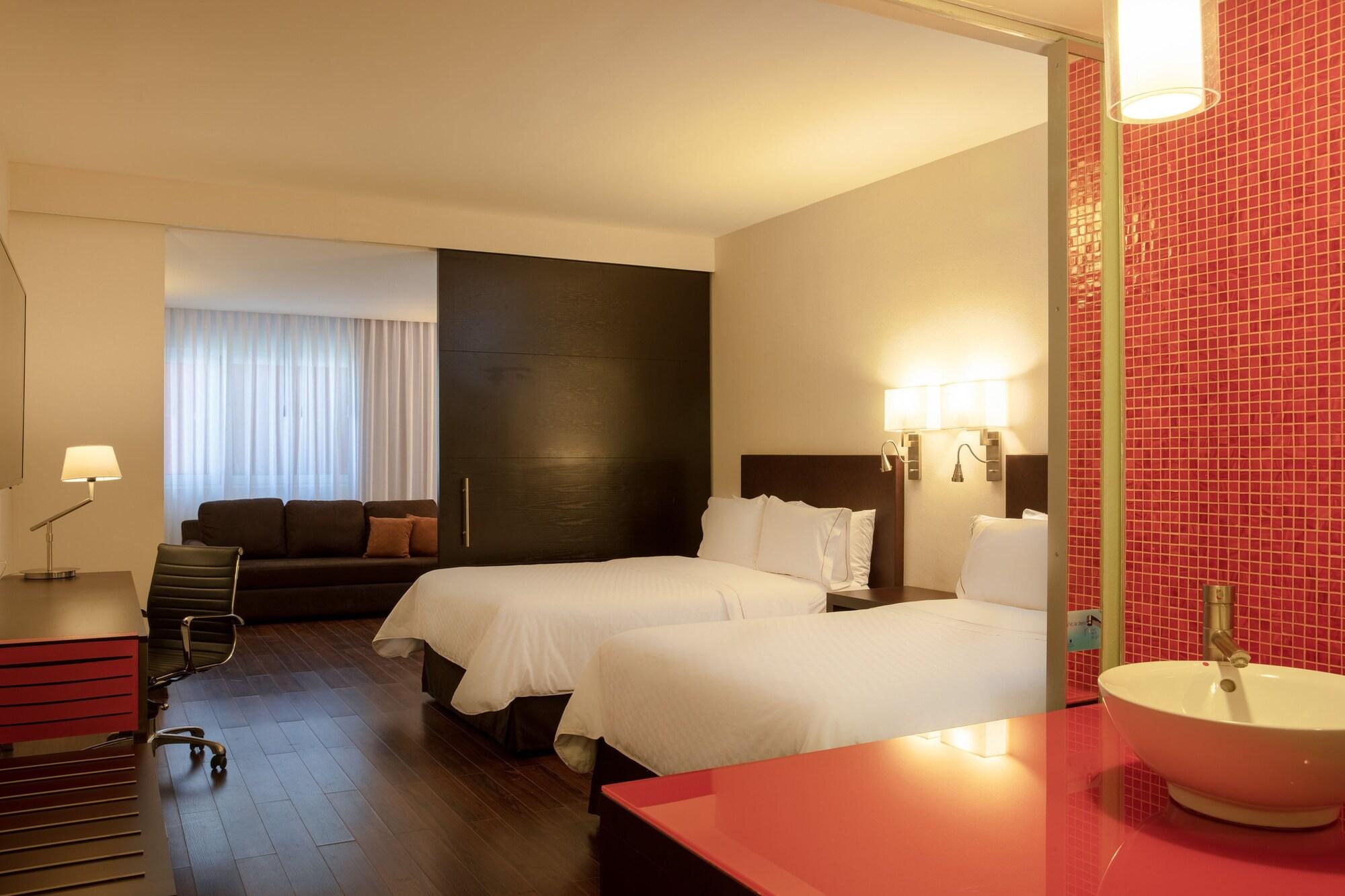 Fiesta Inn San Luis Potosi Glorieta Juarez Dış mekan fotoğraf